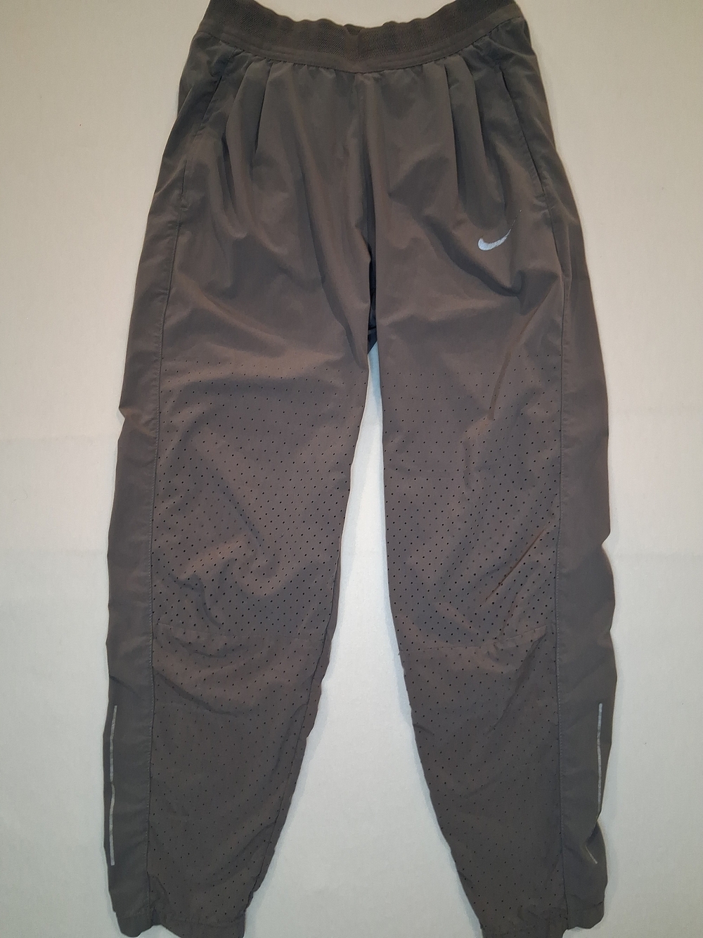 Nike Running Division Gray Athletic Pants Reflective Swoosh Women Size S Pockets